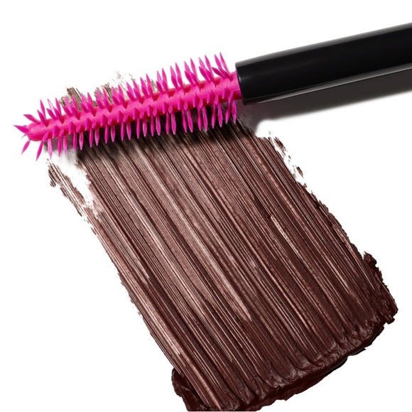 Mac Stack Mascara In Chestnut - Picture 3 of 3